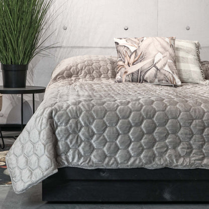 PEGGY bedsprei - Luxe uitstraling - Warm - Meerbach Home Deco